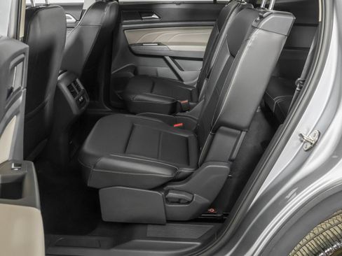 Used 2023 Volkswagen Atlas SEL R-Line AWD/4WD image 37