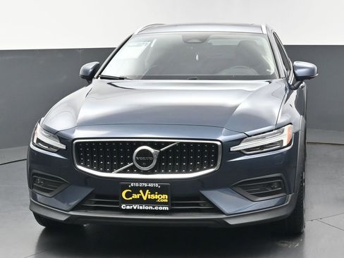 Used 2023 Volvo V60 B5 Cross Country Plus w/ Climate Package AWD/4WD image 7
