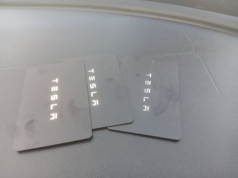 Used 2021 Tesla Model 3 Standard Range Plus image 46