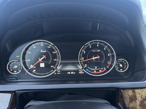 Used 2014 BMW 750Li xDrive image 12