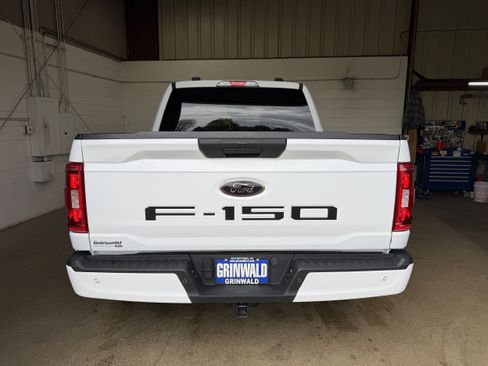 Certified 2022 Ford F150 XL w/ STX Black Appearance Package AWD/4WD image 28