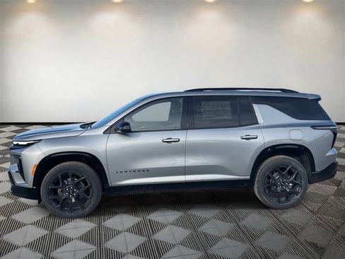 New 2026 Chevrolet Traverse RS image 2