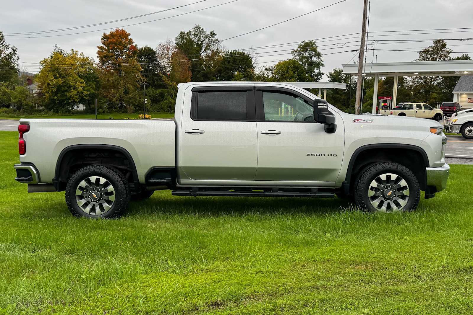 Used 2021 Chevrolet Silverado 2500 LT w/ True North Edition AWD/4WD image 2