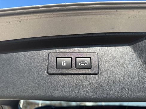 Used 2023 Subaru Outback Limited image 21