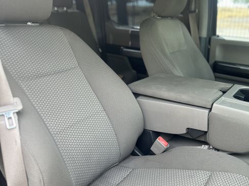 Used 2019 Ford F150 XLT w/ Equipment Group 302A Luxury AWD/4WD image 22