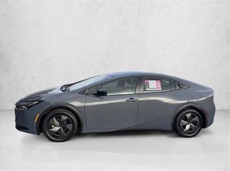 Used 2024 Toyota Prius LE video 4
