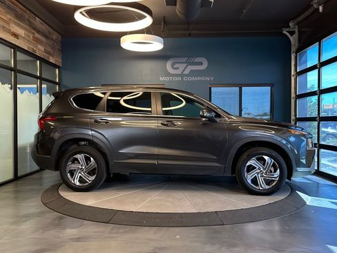 Used 2023 Hyundai Santa Fe SE w/ Cargo Package AWD/4WD image 2