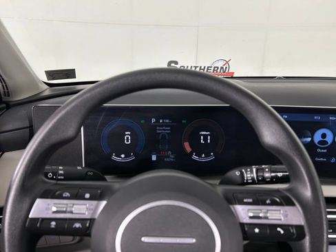 Used 2025 Hyundai Tucson SEL AWD/4WD image 13