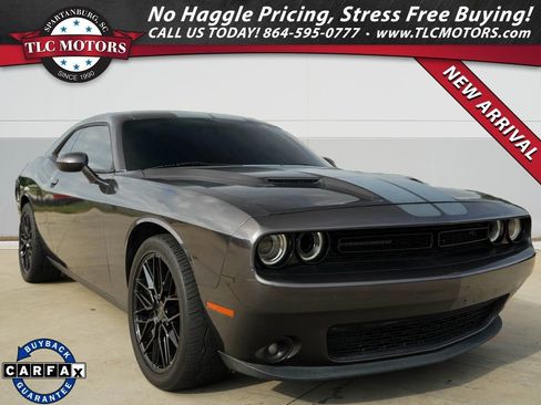 Used 2016 Dodge Challenger R/T w/ Blacktop Package RWD image 1
