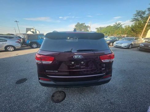 Used 2018 Kia Sorento AWD image 6
