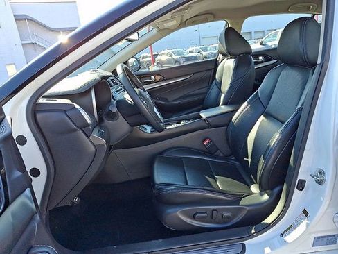 Used 2023 Nissan Maxima SV w/ Floor Mat Group image 13