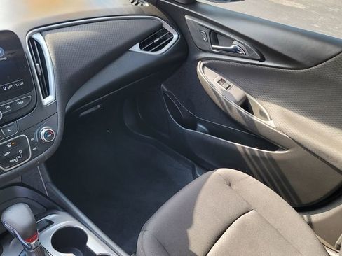 Used 2023 Chevrolet Malibu RS FWD image 23