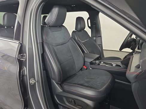 Used 2026 Ford Explorer ST AWD/4WD image 28