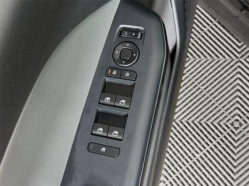 Certified 2025 Kia K4 FWD image 18
