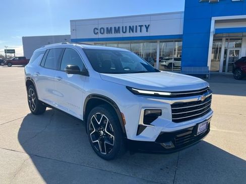 New 2026 Chevrolet Traverse High Country w/ LPO, Floor Liner Package image 26