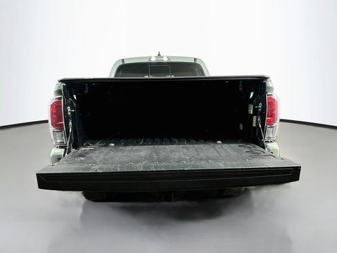 Used 2023 Toyota Tacoma TRD Off-Road w/ TRD Premium Off Road Package AWD/4WD image 35