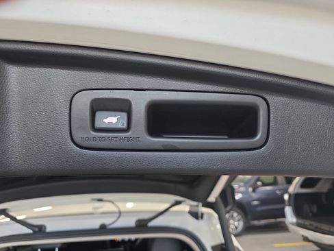Used 2023 Honda CR-V EX-L image 13