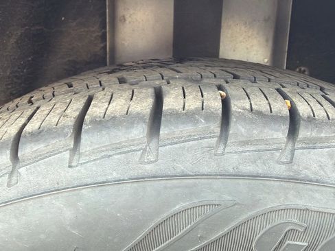 Used 2017 Ford Focus Titanium image 9