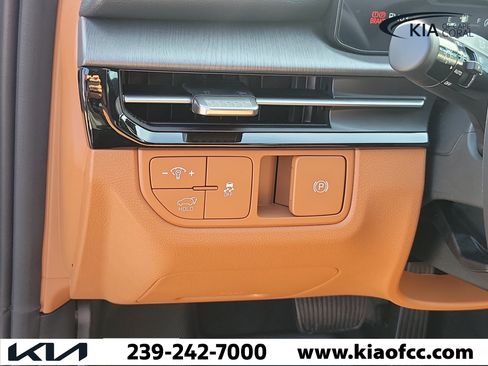 New 2026 Kia Sportage X-Line w/ X-Line Technology Package AWD/4WD image 23