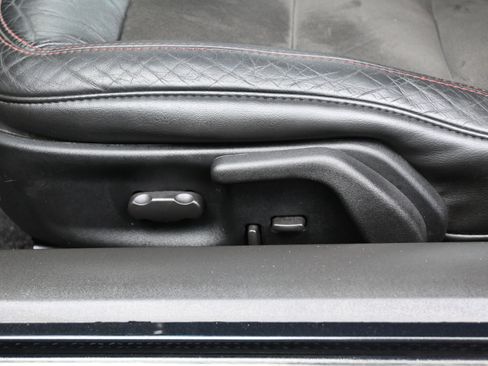 Used 2012 Chevrolet Corvette Grand Sport w/ 3LT Preferred Equipment Group image 10