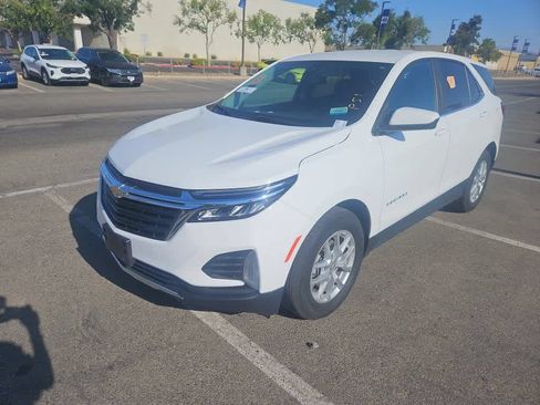 Used 2023 Chevrolet Equinox LT w/ Driver Convenience Package FWD image 1