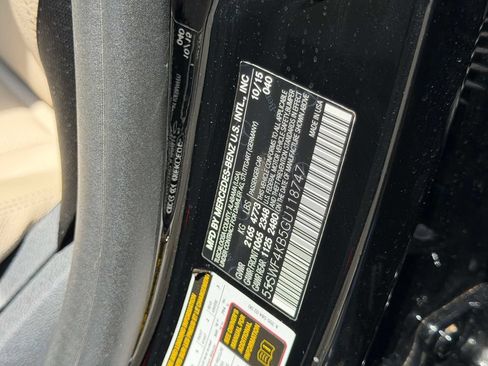 Used 2016 Mercedes-Benz C 300 4MATIC Sedan image 31