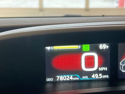 Used 2016 Toyota Prius Four w/ Advanced Technology Package FWD image 15