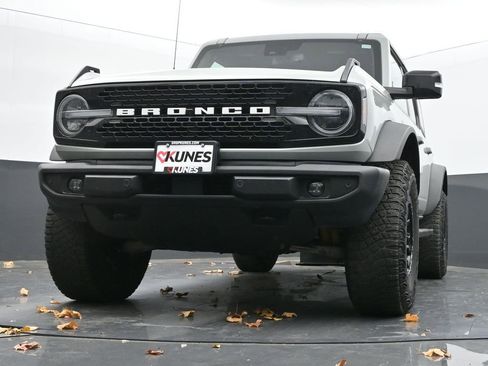 Used 2021 Ford Bronco Wildtrak image 48