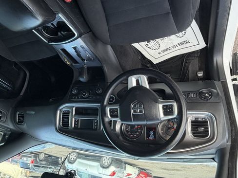 Used 2014 Dodge Charger SE RWD image 6