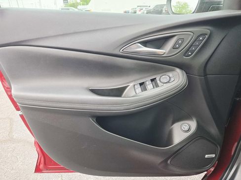 Used 2024 Buick Encore GX Avenir w/ Avenir Technology Package FWD image 30