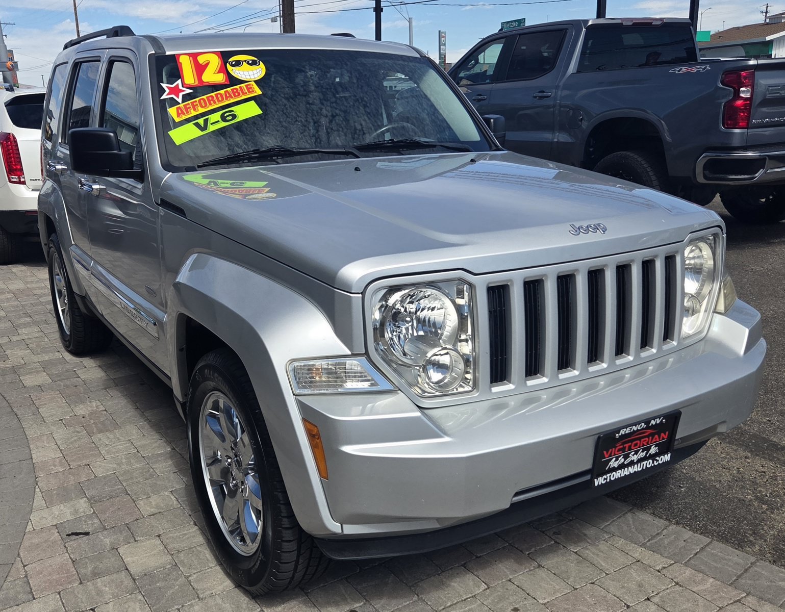 Used 2012 Jeep Liberty Sport AWD/4WD image 3