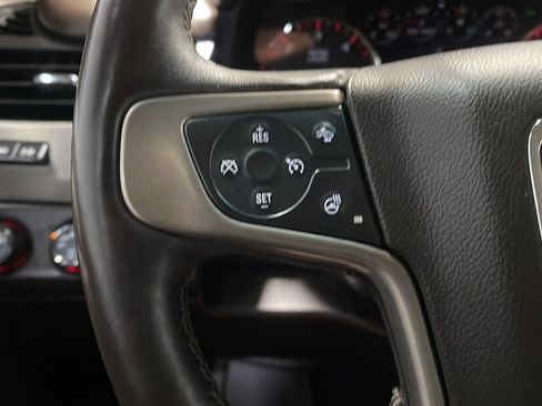 Used 2015 GMC Yukon Denali w/ Premium Package AWD/4WD image 6
