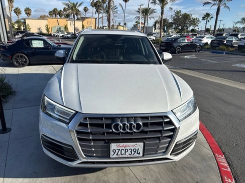 Used 2020 Audi Q5 2.0T Premium w/ Convenience Package AWD/4WD image 23
