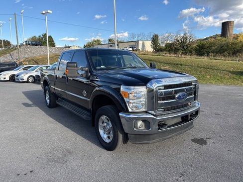 Used 2016 Ford F250 XLT w/ FX4 Off-Road Package image 2