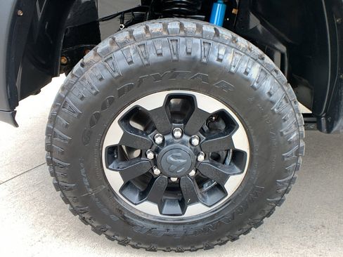 Used 2018 RAM 2500 Power Wagon w/ Leather & Luxury Group image 9