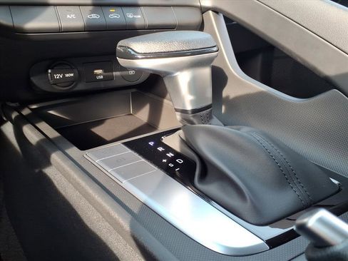 New 2026 Hyundai Elantra SE image 10