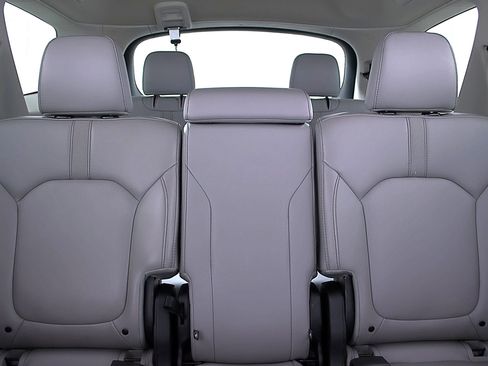 Used 2024 Honda Pilot EX-L image 16