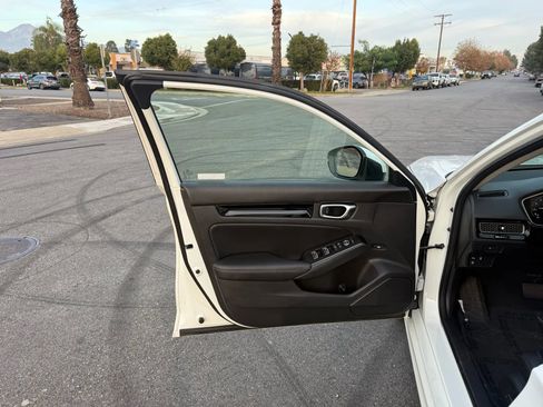 Used 2024 Honda Civic Touring image 19