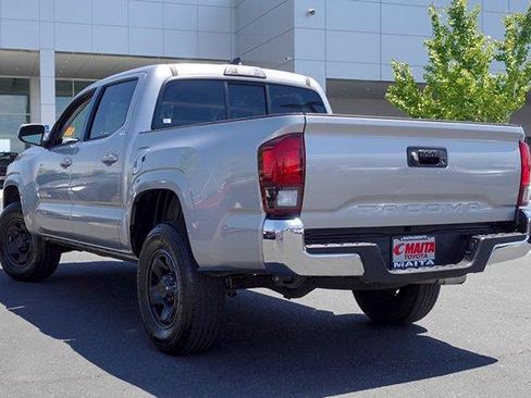 Used 2018 Toyota Tacoma SR5 RWD image 7