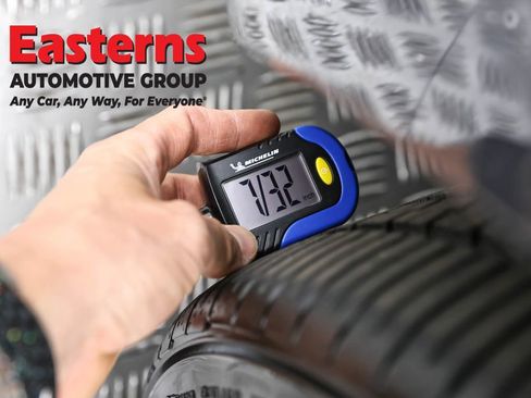 Used 2019 Tesla Model 3 Performance image 23