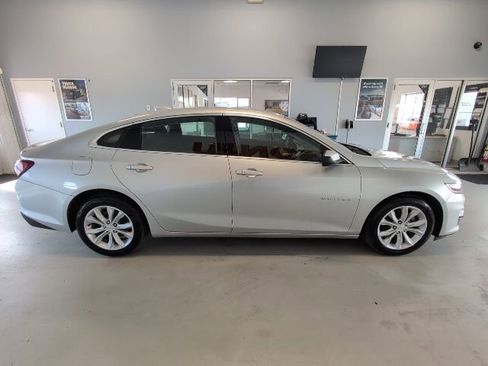 Used 2022 Chevrolet Malibu LT FWD image 6