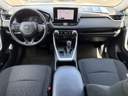 Certified 2025 Toyota RAV4 XLE FWD image 22