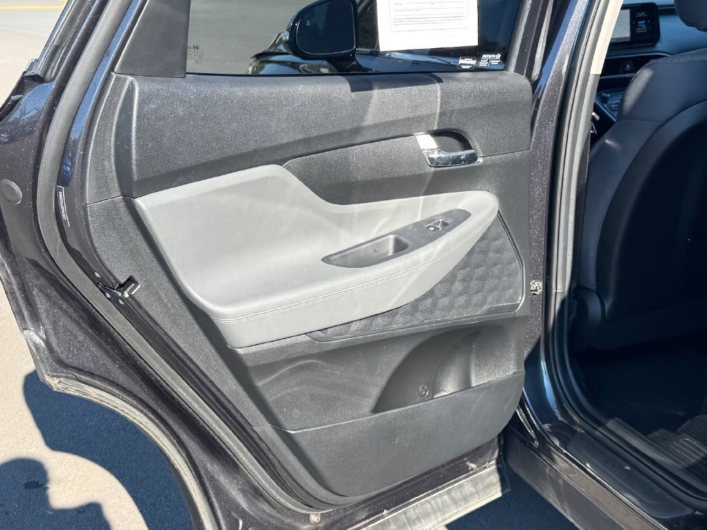 Used 2023 Hyundai Santa Fe SEL FWD image 17