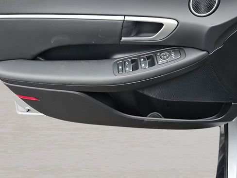Used 2024 Hyundai Sonata SEL w/ Convenience Package image 7