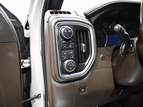 Used 2020 Chevrolet Silverado 1500 LTZ w/ LTZ Premium Package image 25