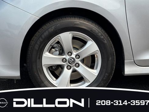 Used 2018 Toyota Sienna LE FWD image 26
