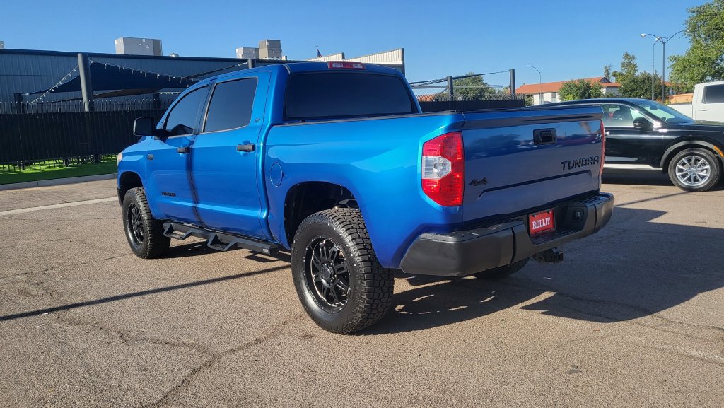 Used 2018 Toyota Tundra SR5 w/ SR5 Upgrade Package AWD/4WD image 7