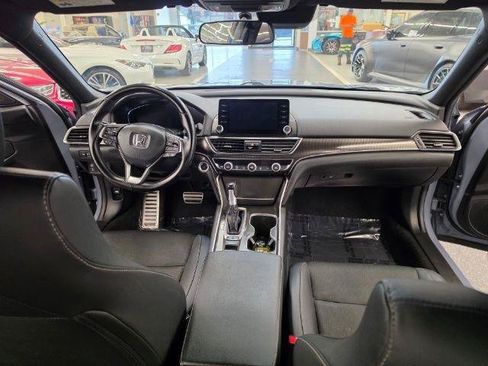 Used 2021 Honda Accord Sport image 9