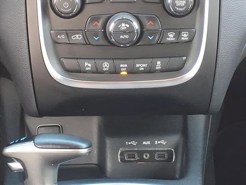 Used 2020 Dodge Durango SXT image 24