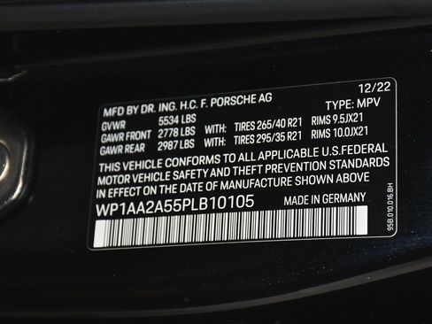 Used 2023 Porsche Macan AWD/4WD image 15